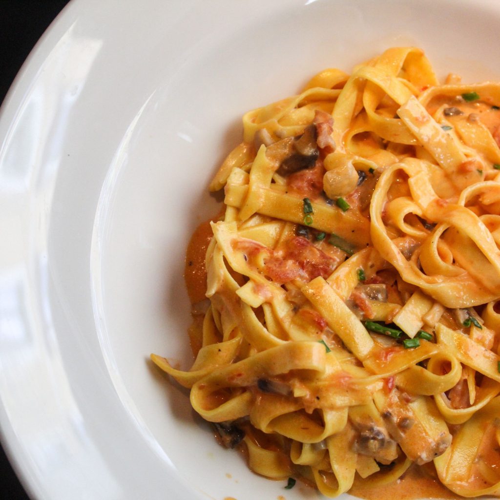 Tagliatelle con salsa Dimitri al vodka