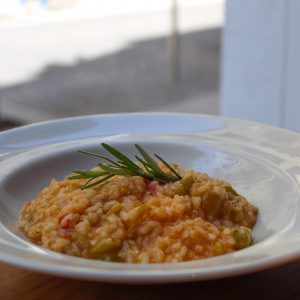 Arroz meloso con verduras de temporada y alioli